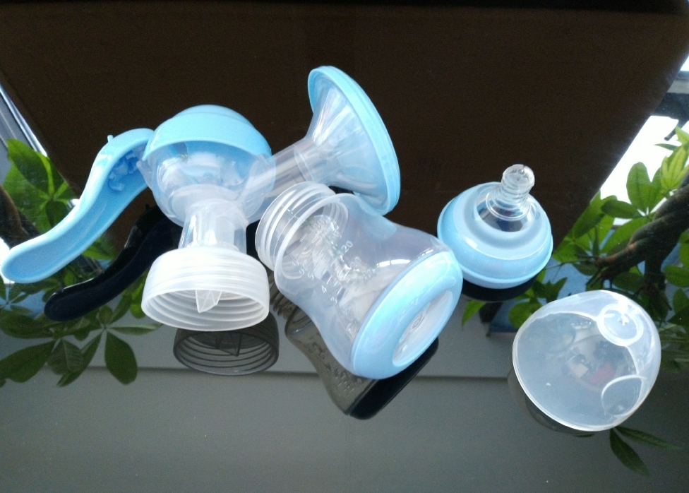 Manual Breast Feeding Pump ( Best Solution for Mother Milk Collection )